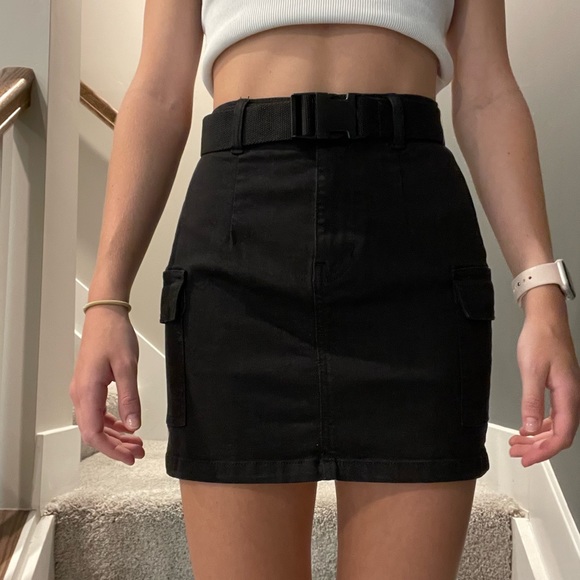 Mini cargo skirt - Picture 2 of 8